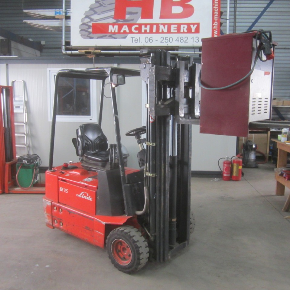 Linde E15, heftruck elektrisch, triplomast, side shift. 1