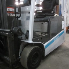 Heftruck Nissan  16Q, elektrisch, triplomast, side shift. 7