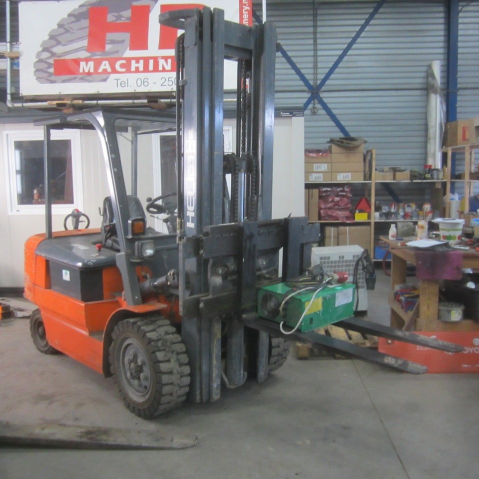 Heftruck Heli CPD35B, elektrisch, triplomast, side shift. 1