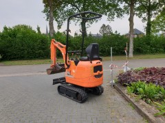 Te koop minigraver JCB 8008CTS bouwjaar 2011 3